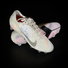Load image into Gallery viewer, Nike Mercurial Vapor Next Nature FG