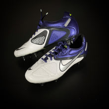 Load image into Gallery viewer, Nike CTR360 Maestri II SG Pro 'White/Purple/Silver' - The Boot Doctor