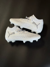 Load image into Gallery viewer, Puma Future 8 Ultimate FG/AG - Whiteout Pack
