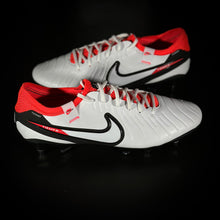 Load image into Gallery viewer, Nike Tiempo Legend 10 Elite SG Pro - Ready Pack
