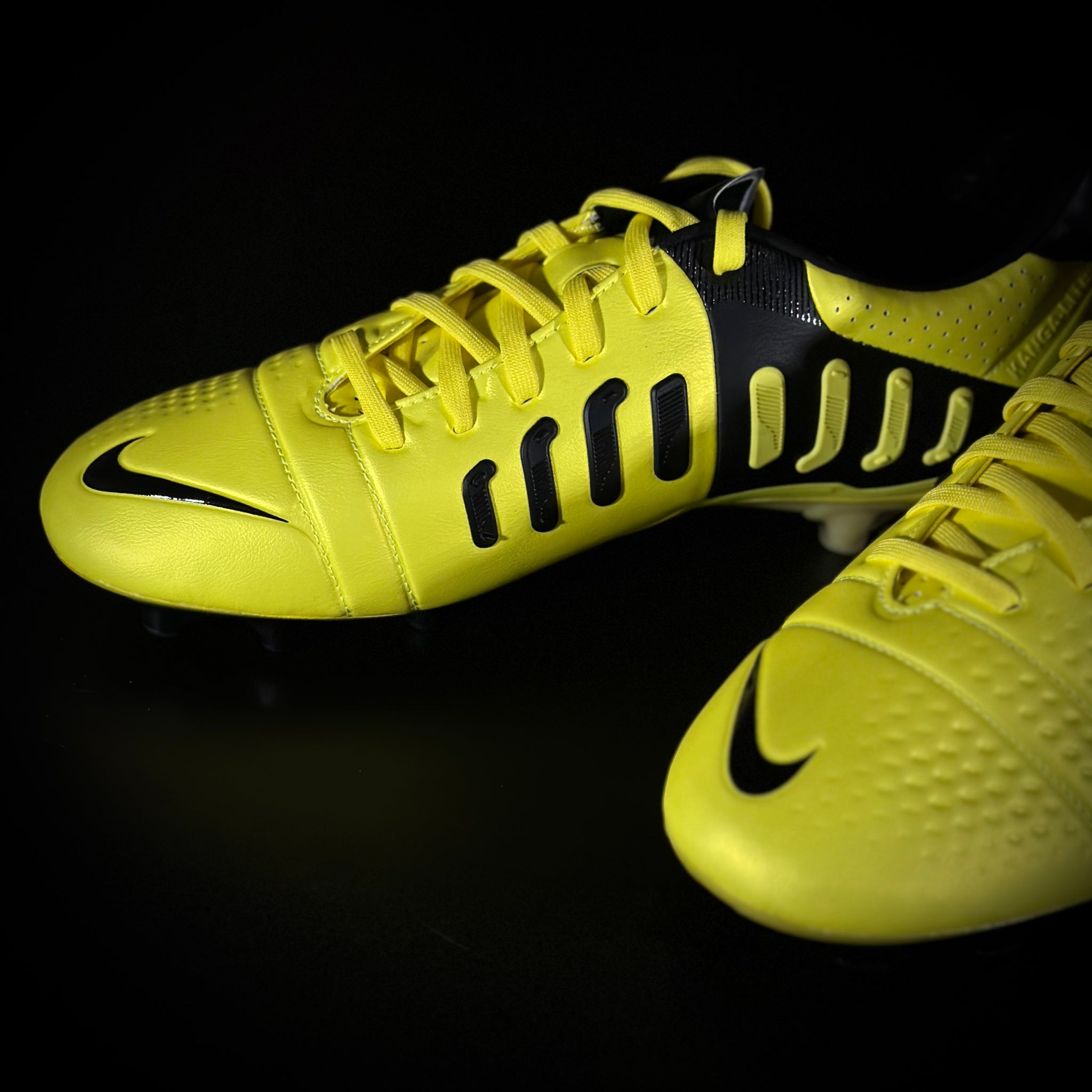 Nike ctr360 top maestri iii silver