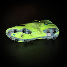 Load image into Gallery viewer, Nike Phantom GT Elite DF SG Pro - Impulse Pack
