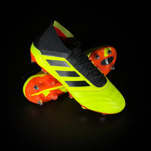 Load image into Gallery viewer, adidas Predator 18.1 SG Leather Energy Mode
